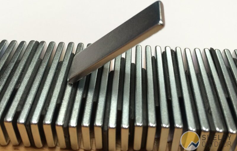 Piilomagneettikiinnike 30 mm, niklattu